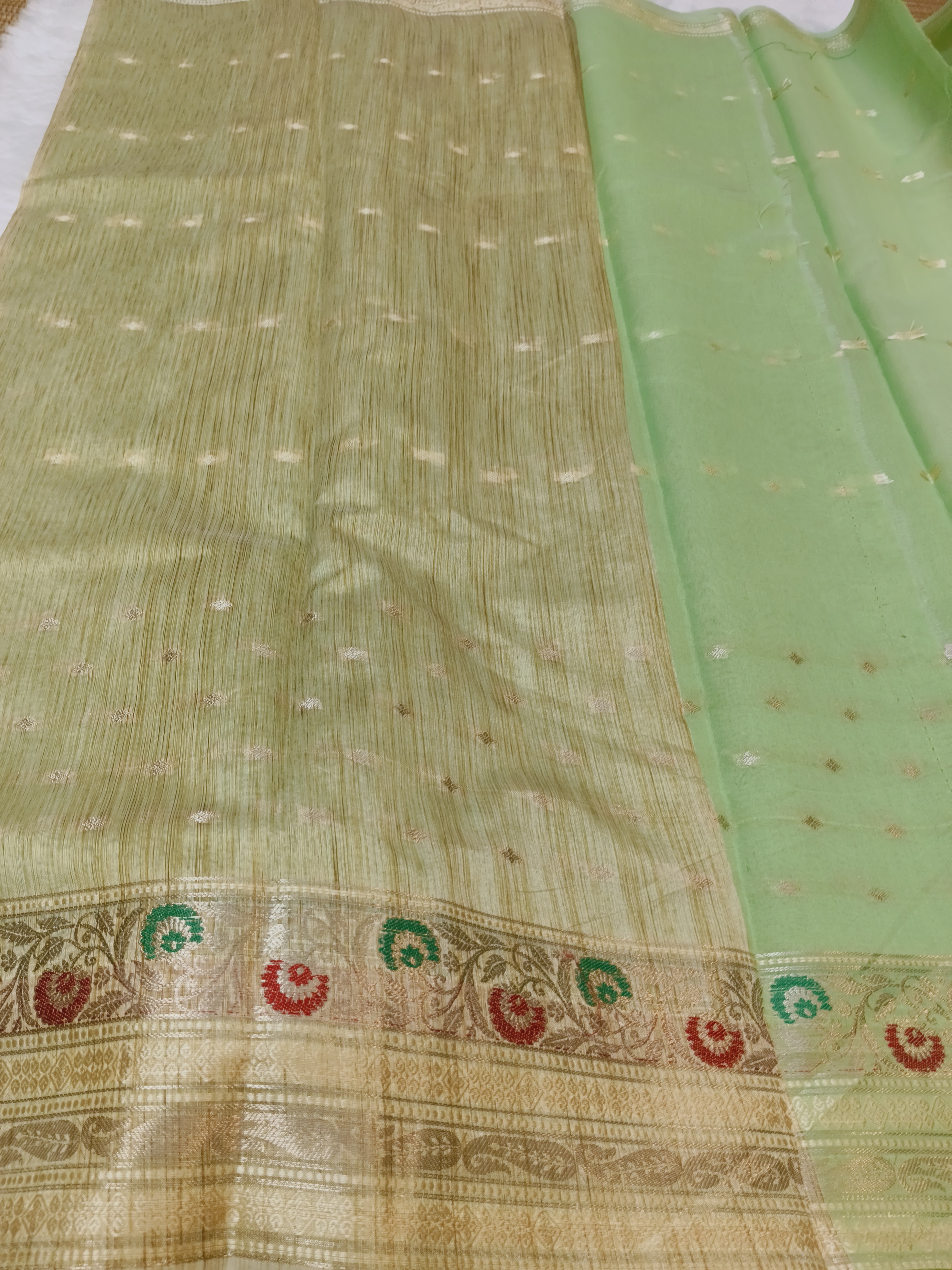 Parrot Green Banaras Silk
