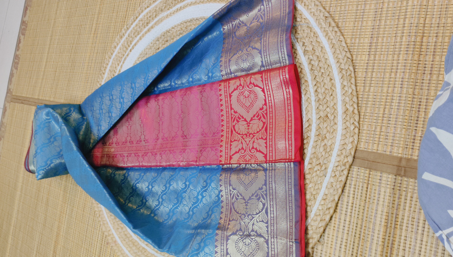 Royal Blue Contrast Fancy Pattu Saree hover